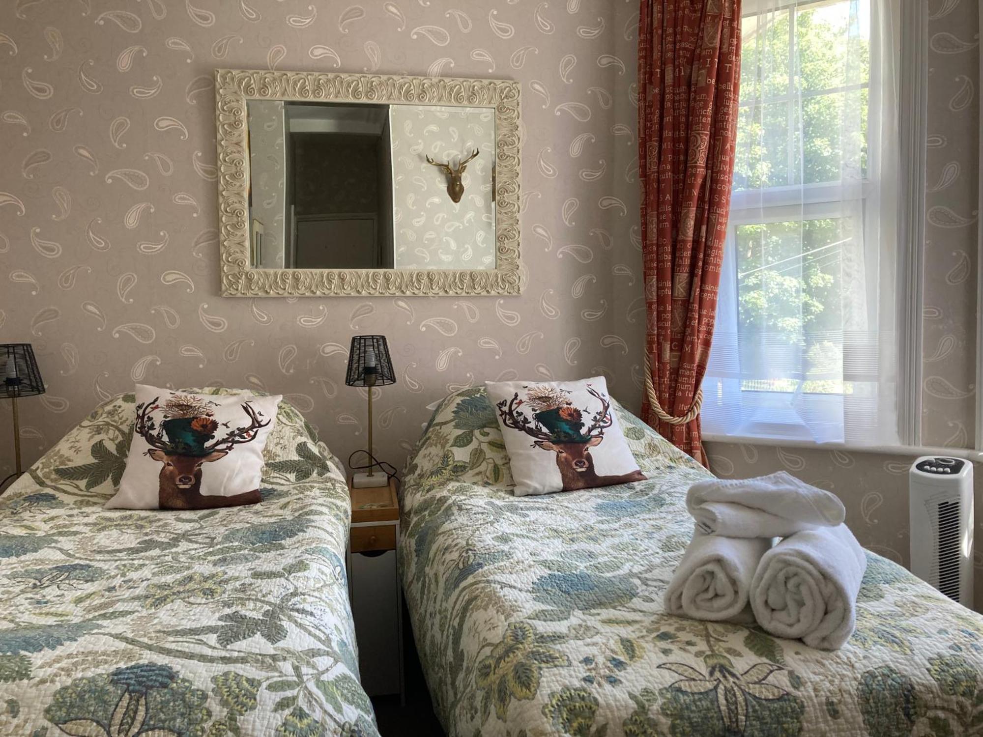 The Cherry Tree Guest House Eastbourne Eksteriør bilde