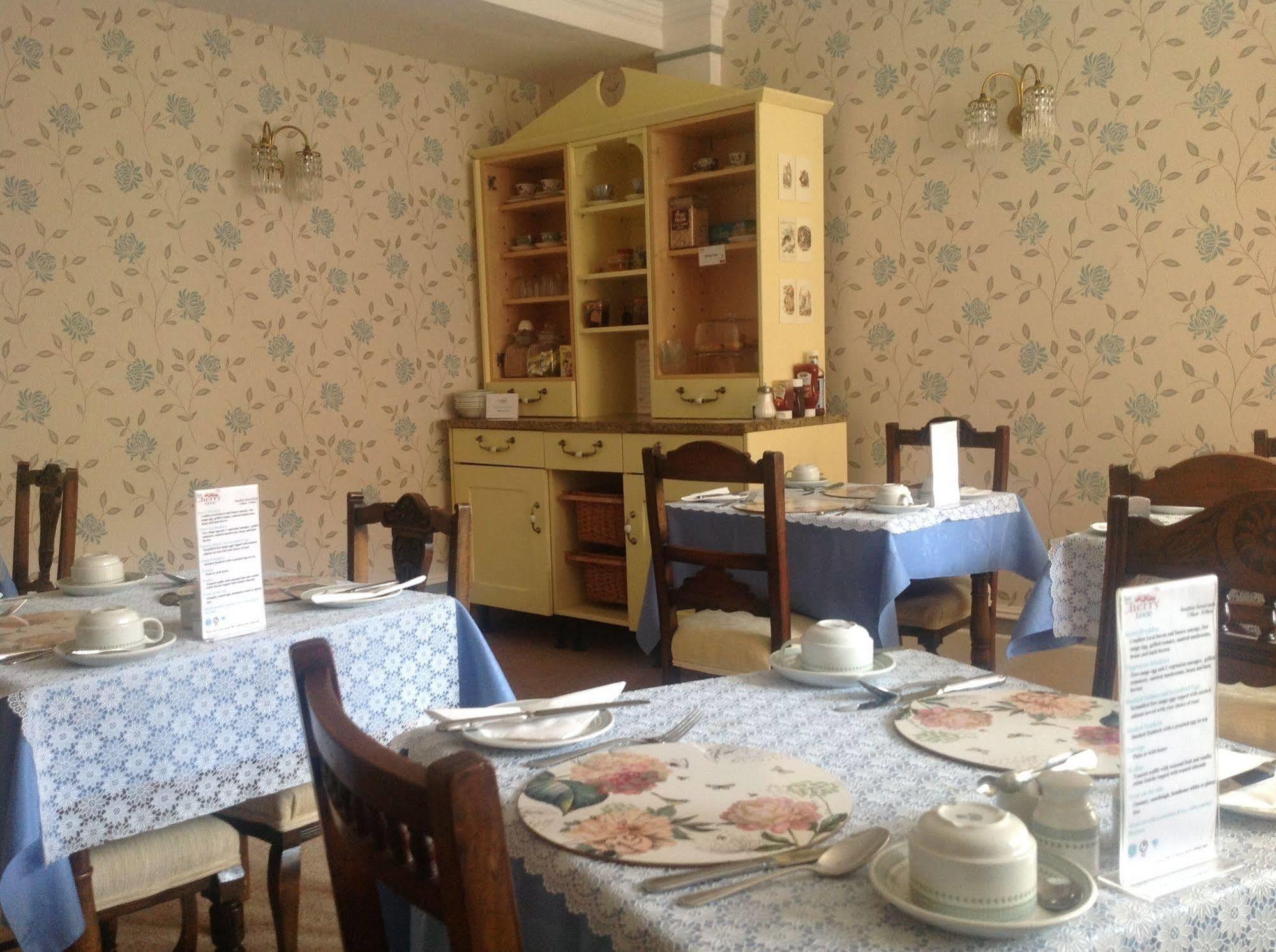 The Cherry Tree Guest House Eastbourne Eksteriør bilde